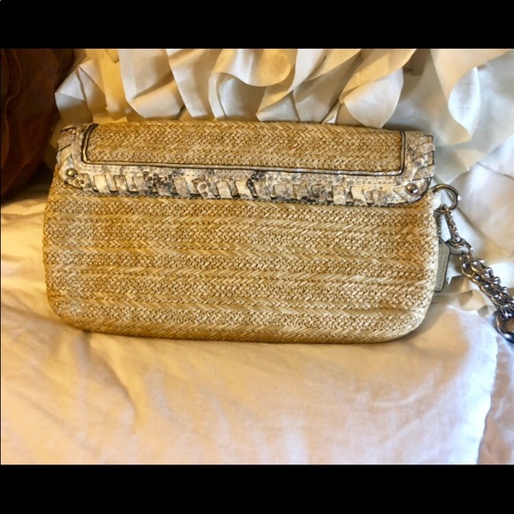 ‼️❤️Sale Coach Clutch/ wristlet ❤️ - Picture 2 of 3